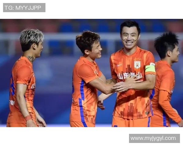 回顾02年山东鲁能足球明星的辉煌历程与成就分析 回顾02年山东鲁能足球明星的辉煌历程与成就分析