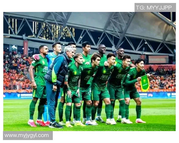 国安迎战东京咪咕全力争胜展现球队实力与斗志